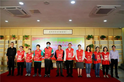 鹽城市亭湖區(qū)2022國慶詩歌朗誦會(huì)圓滿落幕，以詩傳情共慶華誕